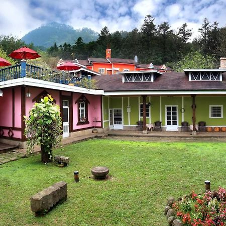 Li Jin Kuan Homestay Nanzhuang Exterior photo