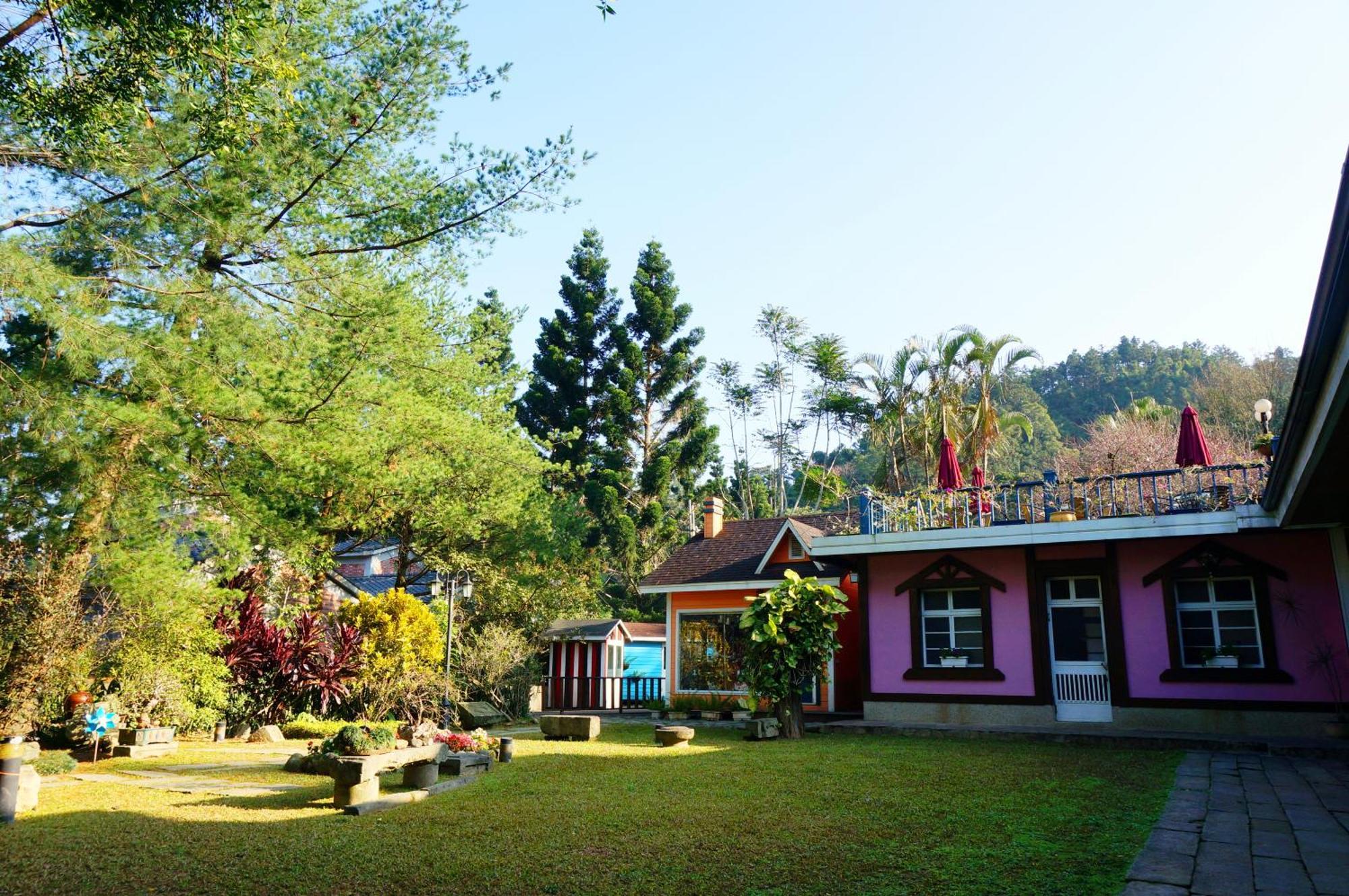 Li Jin Kuan Homestay Nanzhuang Exterior photo
